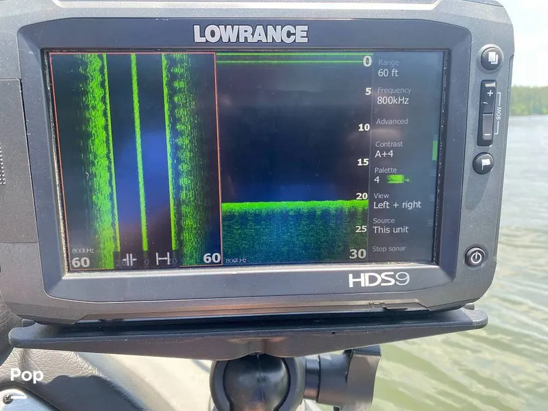 Slide: The Image of Tracker Pro Team 195TXW 2016 - 12601798