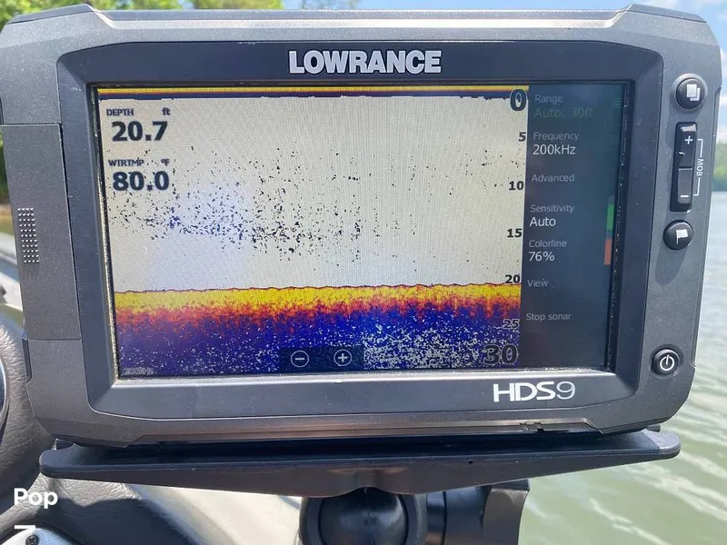 Slide: The Image of Tracker Pro Team 195TXW 2016 - 12601799