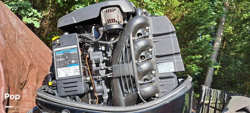 Slide: The Image of Tracker Pro Team 195TXW 2016 - 12716247