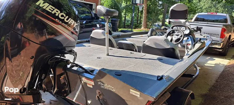 Slide: The Image of Tracker Pro Team 195TXW 2016 - 12716251