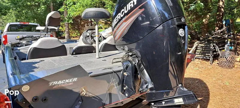 Slide: The Image of Tracker Pro Team 195TXW 2016 - 12716252