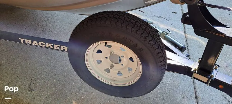 Slide: The Image of Tracker Pro Team 195TXW 2016 - 12716254