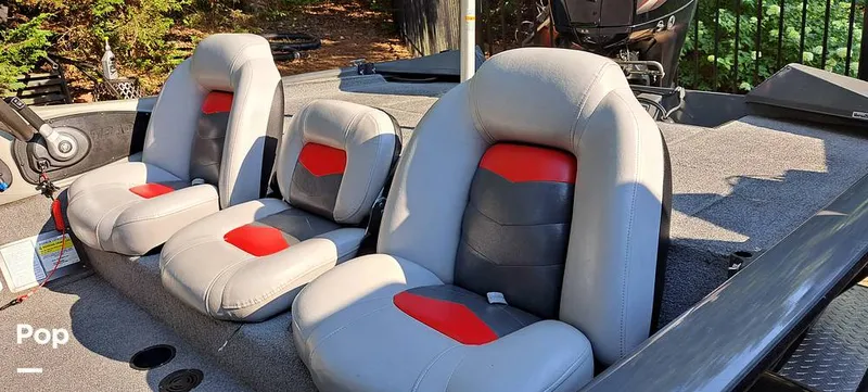 Slide: The Image of Tracker Pro Team 195TXW 2016 - 12716281