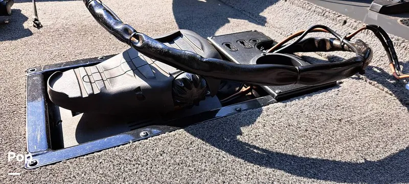 Slide: The Image of Tracker Pro Team 195TXW 2016 - 12716287