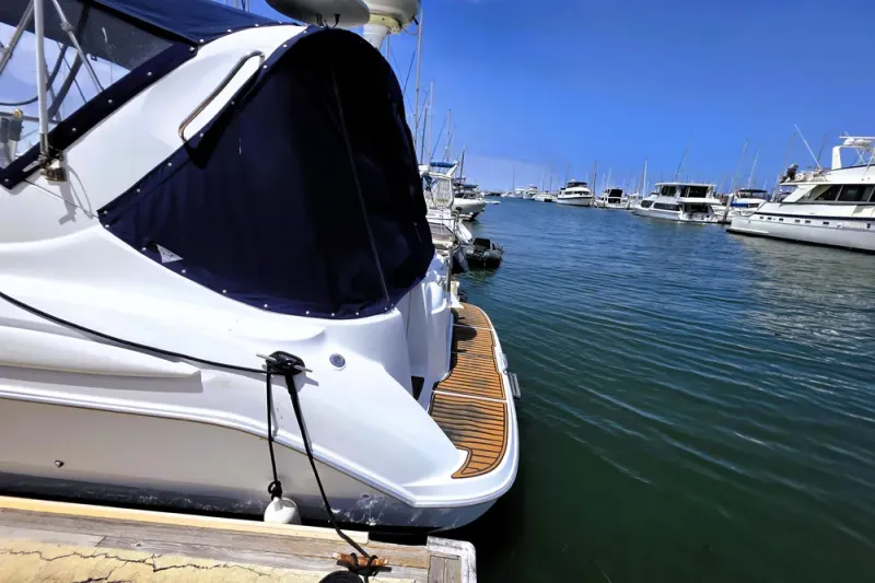 Slide: The Image of Bayliner 3055 Ciera 1999 - 2
