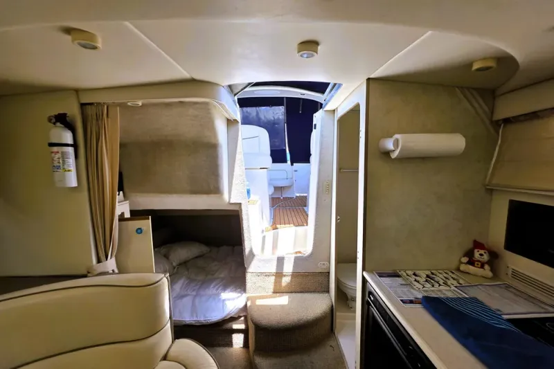 Slide: The Image of Bayliner 3055 Ciera 1999 - 21
