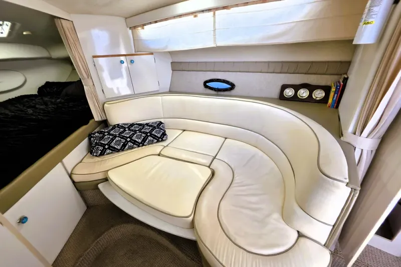 Slide: The Image of Bayliner 3055 Ciera 1999 - 16