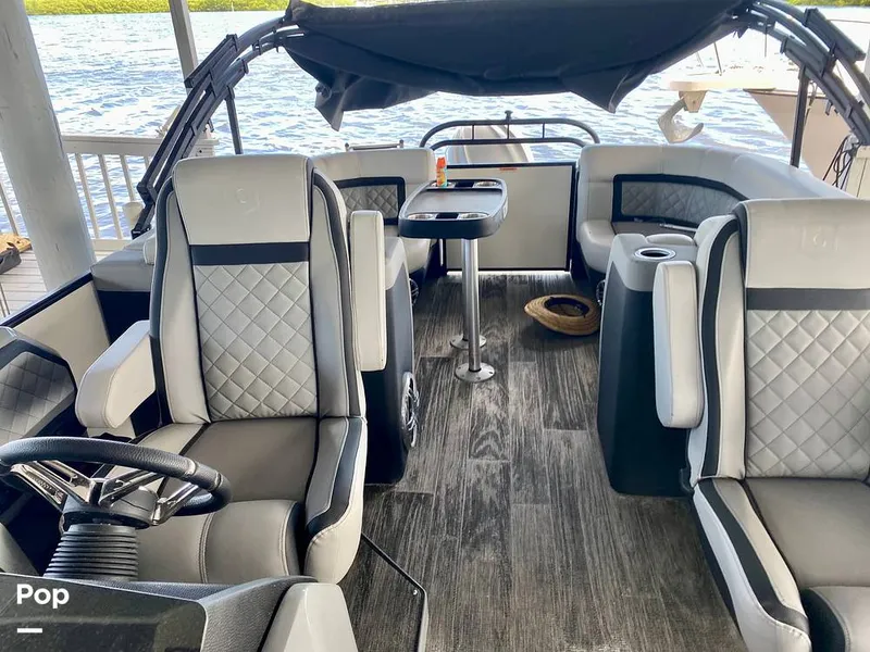 Slide: The Image of Godfrey AquaPatio 255 SBC 2023 - 12662218