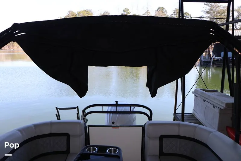 Slide: The Image of Godfrey AquaPatio 255 SBC 2023 - 15123717