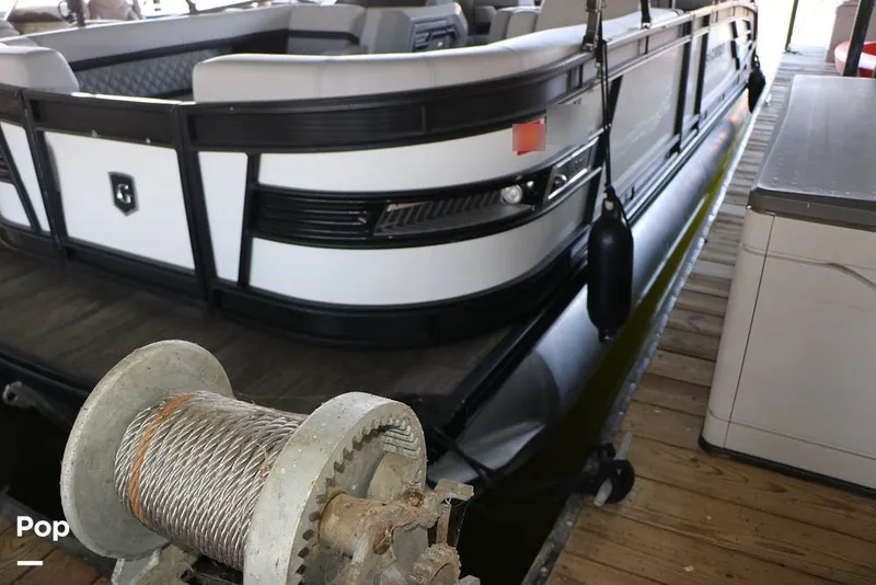 Slide: The Image of Godfrey AquaPatio 255 SBC 2023 - 15123718