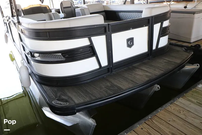 Slide: The Image of Godfrey AquaPatio 255 SBC 2023 - 15123719