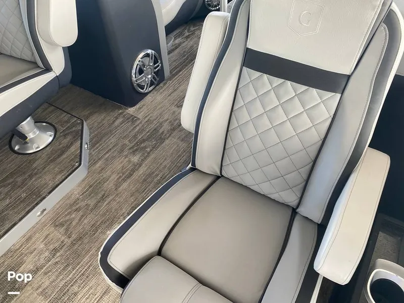 Slide: The Image of Godfrey AquaPatio 255 SBC 2023 - 12662226