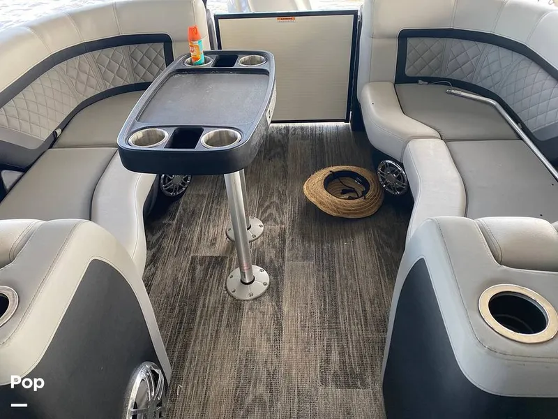 Slide: The Image of Godfrey AquaPatio 255 SBC 2023 - 12662231