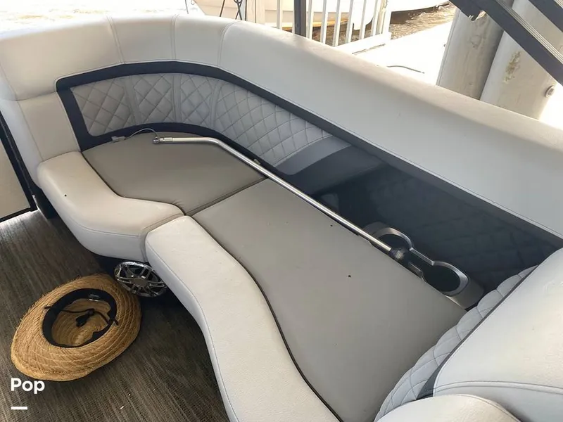 Slide: The Image of Godfrey AquaPatio 255 SBC 2023 - 12662249