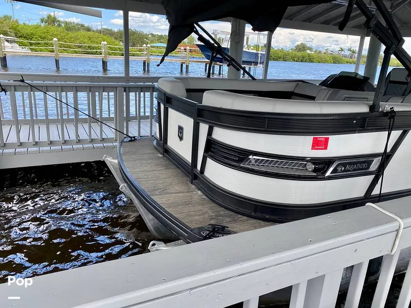 Slide: The Image of Godfrey AquaPatio 255 SBC 2023 - 12662259