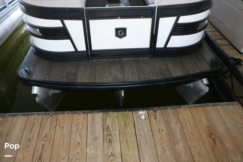 Slide: The Image of Godfrey AquaPatio 255 SBC 2023 - 15123657