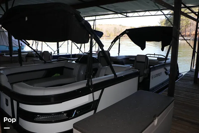 Slide: The Image of Godfrey AquaPatio 255 SBC 2023 - 15123662