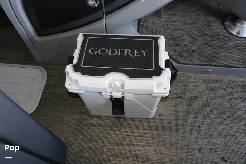 Slide: The Image of Godfrey AquaPatio 255 SBC 2023 - 15123676