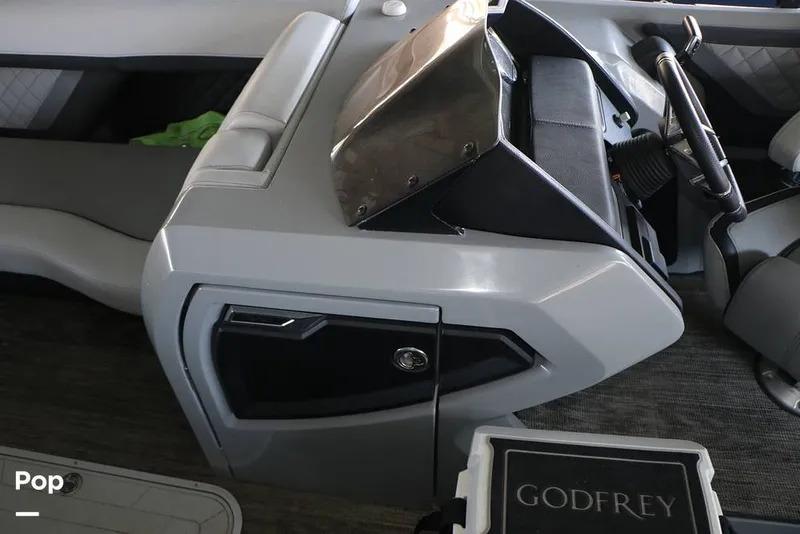 Slide: The Image of Godfrey AquaPatio 255 SBC 2023 - 15123678