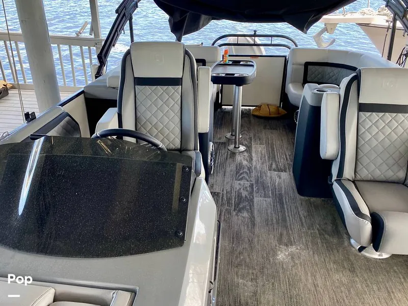 Slide: The Image of Godfrey AquaPatio 255 SBC 2023 - 12662205