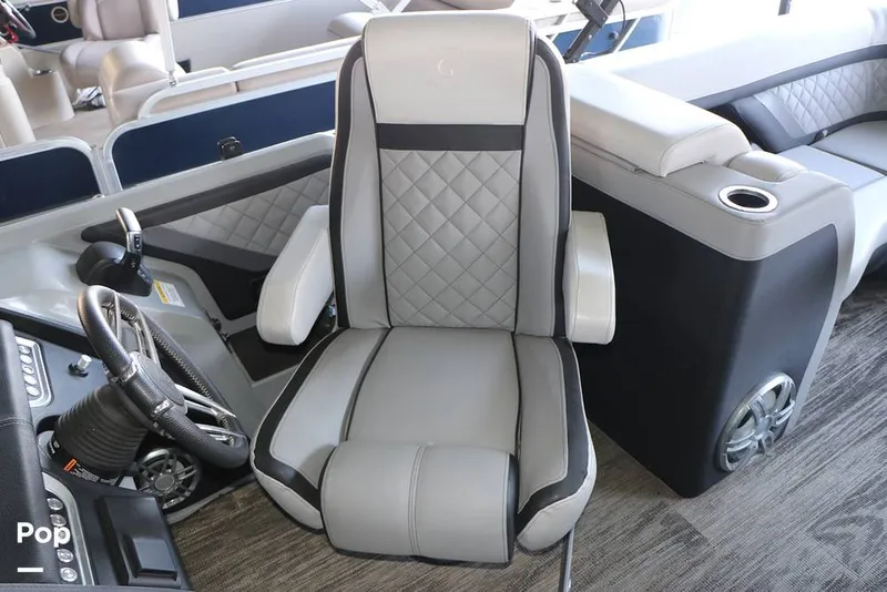 Slide: The Image of Godfrey AquaPatio 255 SBC 2023 - 15123688