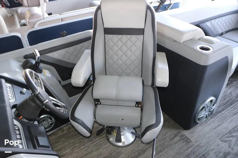 Slide: The Image of Godfrey AquaPatio 255 SBC 2023 - 15123689