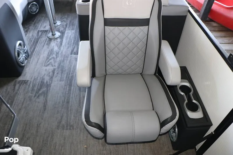 Slide: The Image of Godfrey AquaPatio 255 SBC 2023 - 15123696