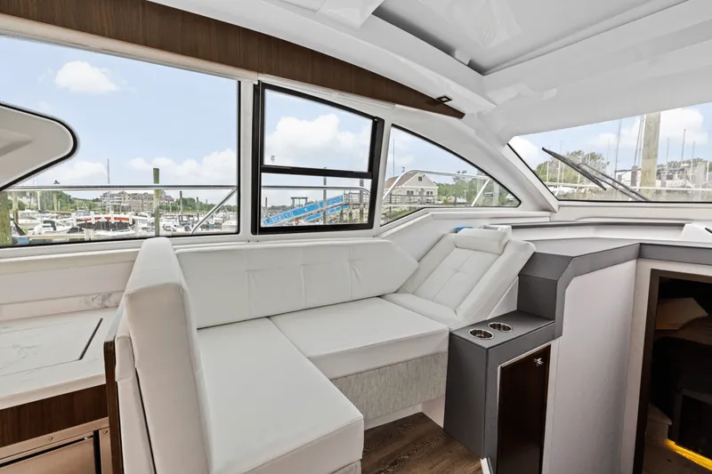 Slide: The Image of Cruisers Yachts 42 CANTIUS 2022 - 23