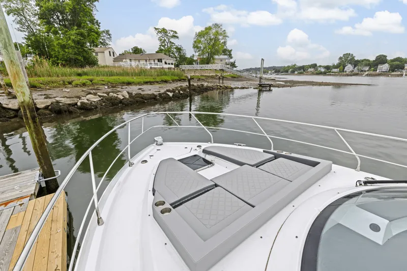 Slide: The Image of Cruisers Yachts 42 CANTIUS 2022 - 44