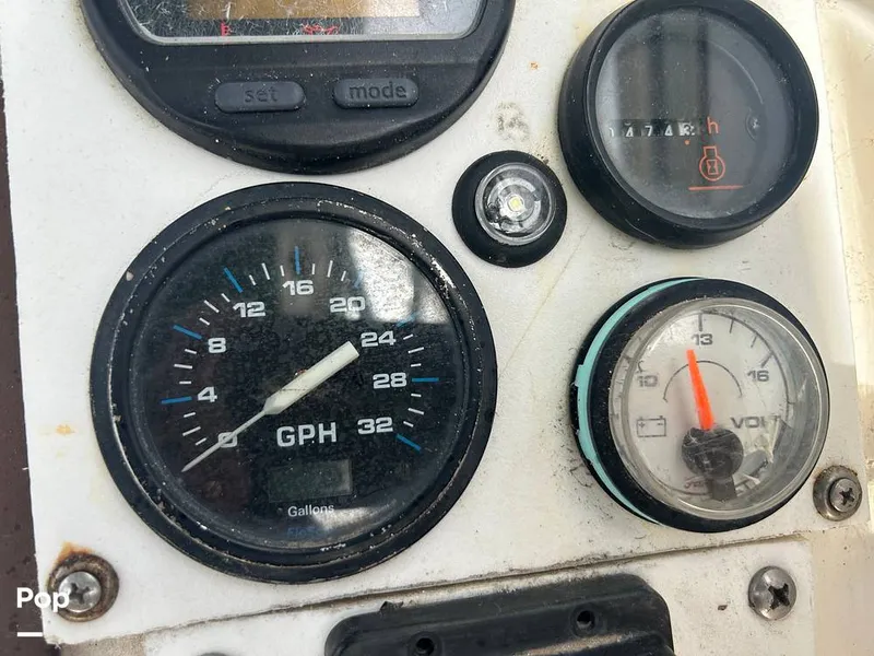 Slide: The Image of Mako 210 1992 - 12857310