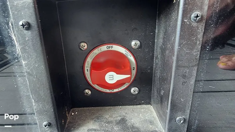 Slide: The Image of Battery Switch - 12963102