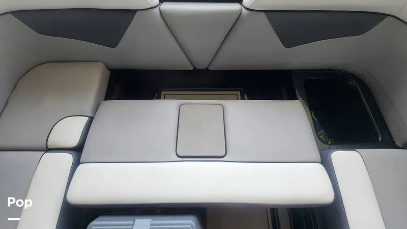 Slide: The Image of Adjustable Bench Seat - 12962866