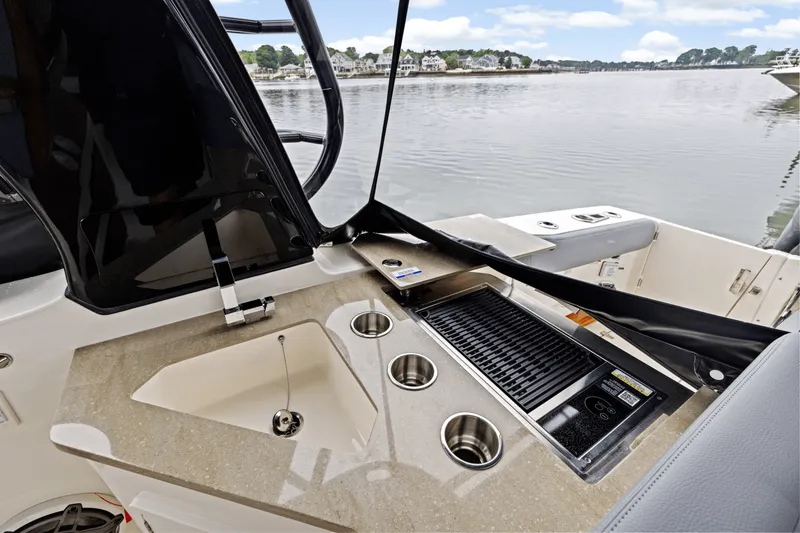 Slide: The Image of Boston Whaler 350 Realm 2025 - 12