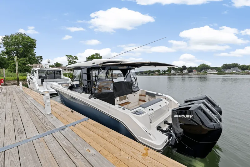 Slide: The Image of Boston Whaler 350 Realm 2025 - 5