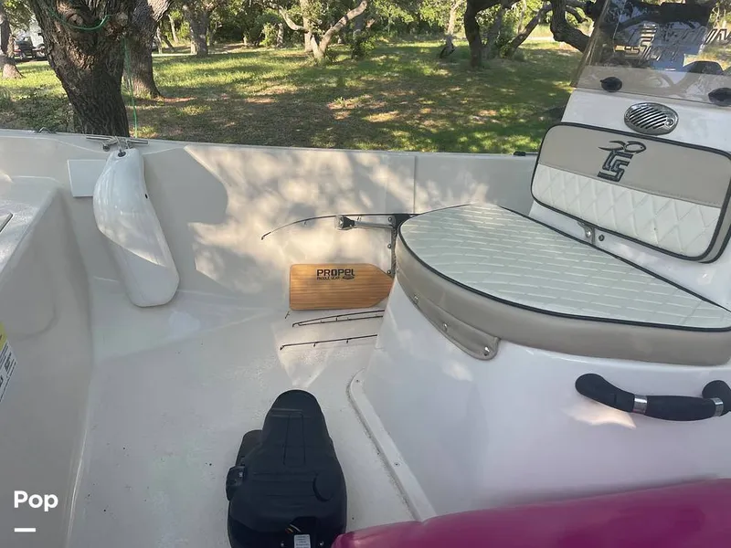 Slide: The Image of Carolina 192JLS 2022 - 12666125