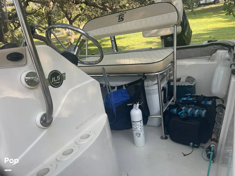 Slide: The Image of Carolina 192JLS 2022 - 12666142