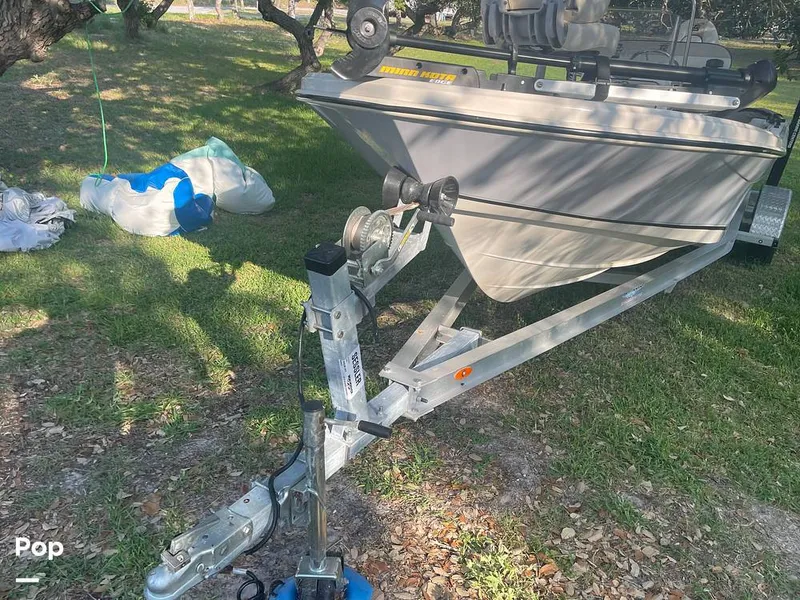 Slide: The Image of Carolina 192JLS 2022 - 12666096