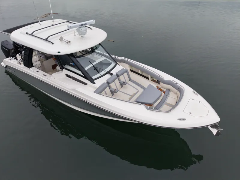 Slide: The Image of Boston Whaler 350 Realm 2026 - 11