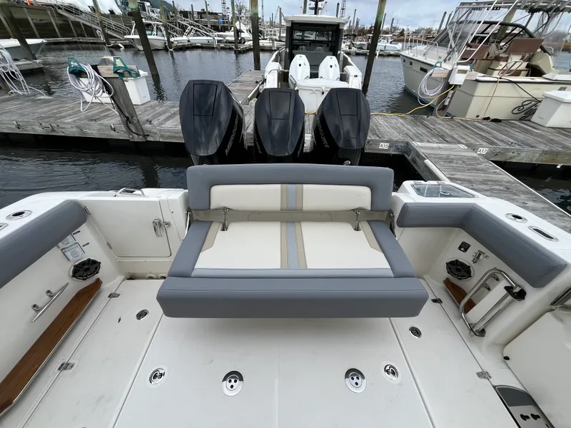 Slide: The Image of Boston Whaler 350 Realm 2026 - 21