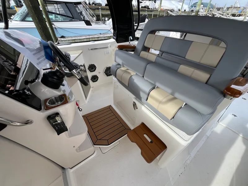 Slide: The Image of Boston Whaler 350 Realm 2026 - 35