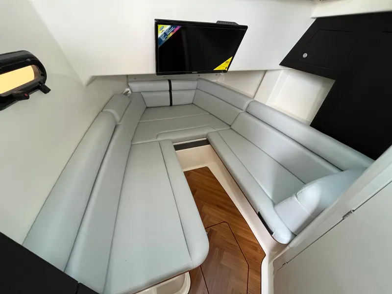 Slide: The Image of Boston Whaler 350 Realm 2026 - 36