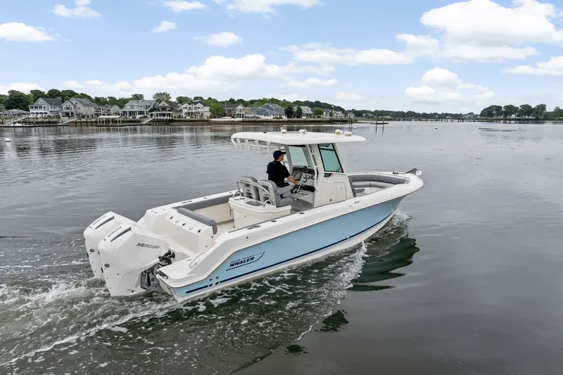 Slide: The Image of Boston Whaler 250 Outrage 2025 - 50