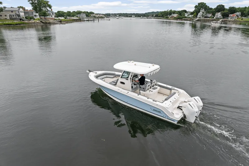 Slide: The Image of Boston Whaler 250 Outrage 2025 - 51