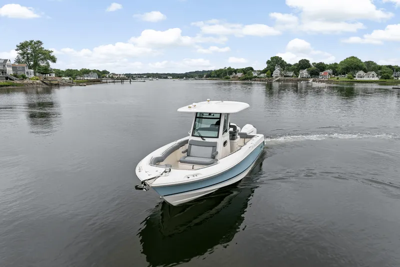 Slide: The Image of Boston Whaler 250 Outrage 2025 - 53