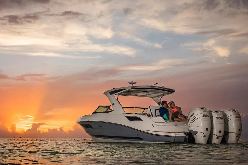 Slide: The Image of Sea Ray SLX 350 Outboard 2026 - 4
