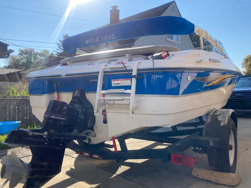 Slide: The Image of Four Winns 180 HORIZON 2008 - 19