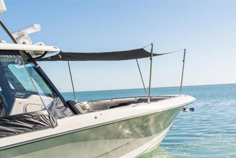 Slide: The Image of Boston Whaler 360 Outrage 2026 - 152