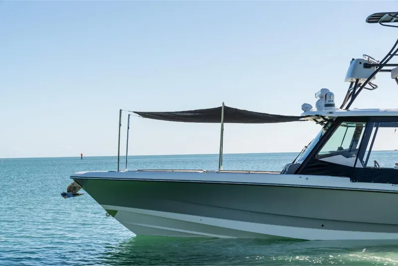 Slide: The Image of Boston Whaler 360 Outrage 2026 - 170
