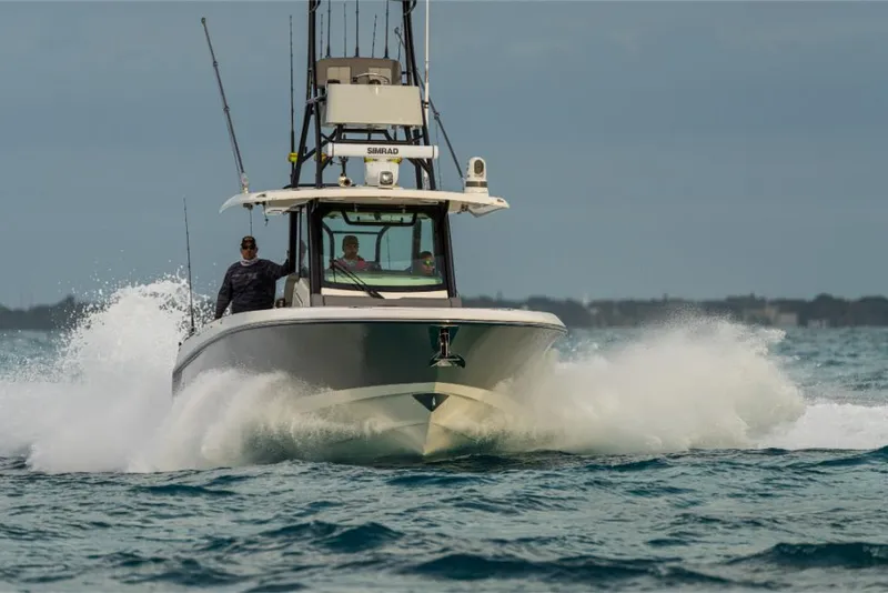 Slide: The Image of Boston Whaler 360 Outrage 2026 - 192