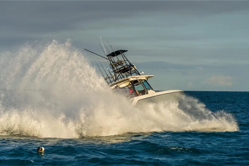 Slide: The Image of Boston Whaler 360 Outrage 2026 - 206